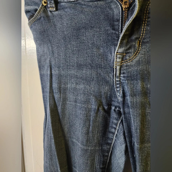 👸👖 The Limited High Waisted Flare Jean in size 2 - Picture 5 of 10